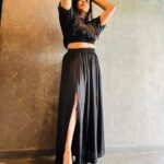 Parvathy Instagram - @par_vathy looking stunning in our black skirt set 🖤✨ Styled by @diyaaa_john 📸 @pearlemaany #parvathythiruvothu #skirtset #skirtcoords #patterns #prints #polkadots #skirt #rouchedskirt #shirt #insatgram #instagood #instalike #instadaily #explorepage #saltstudio #black #blackandwhite #bestboutiqueinkochi