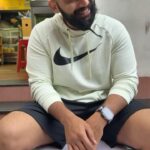 Parvathy Instagram - ‘Ente idli njan tharoolaaaaa’ Mean Joey bheegaran for you! Photo dump of a morning done right ! Early morning run and breakfast at @mysore_raman_idli with @bheegaran Swipe to see his smug happiness over getting butter podi idli vs my humble ghee podi idli! Then of course we rounded it off with a ghee roast! 🥳🥳🥳