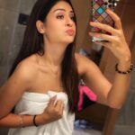 Payal Rajput Instagram – Hola! 📱