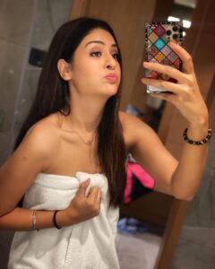 Payal Rajput Instagram - Hola! 📱