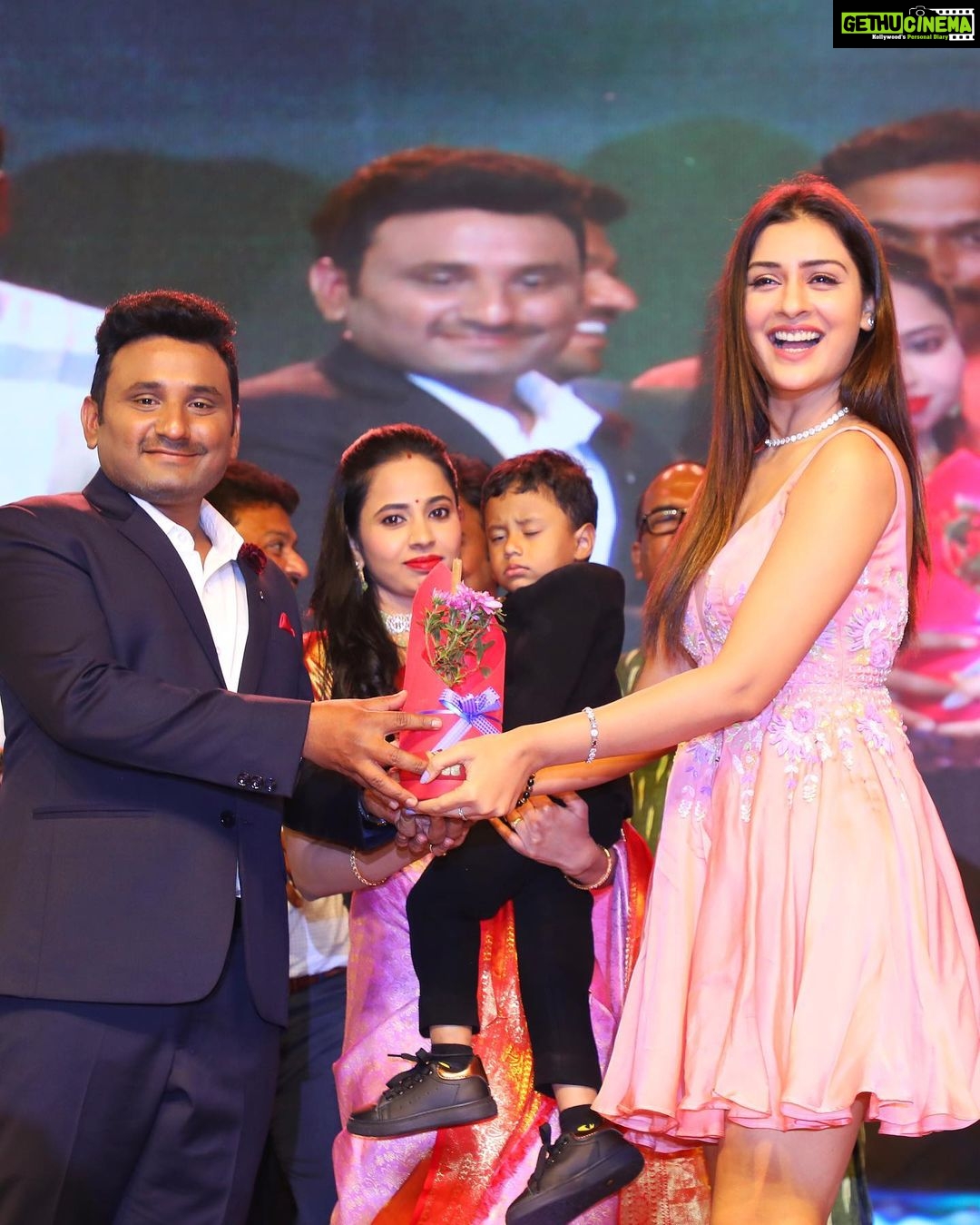 Payal Rajput Instagram - πππ Happy 2nd anniversary @yoshithainfrapvtltd .Thanks for making me the part of your success. Event managed by @umediaentartainments @essdeedigitalmarketing Wearing Styled by @impriyankasahajananda Outfit @reshuvarmalabel P.c @mahat_eventsandmedia #styledbypriyankasahajananda Hyderbad