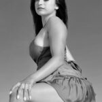 Pooja Bhalekar Instagram - Never skip leg day…🤓 . . . . . . . . . . . . . . . . . . #monochrome #photooftheday #blackandwhitephotography #instafashion #instagood #love #fyp #explorepage✨ #pic #pose #actorslife #igers #igaddict #instadaily #goofy #funny