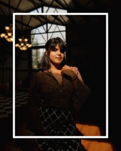 Pooja Devariya Instagram - Forever test shoot model 🤷🏽‍♀️
Feeling queen at our art space 🥰✨🌈🌸🐾👑

@sumanthshetty_ with his latest 📸 @fujifilmxindia