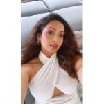 Pooja Salvi Instagram – Do life with love🤍