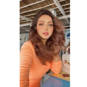 Pooja Salvi Instagram - 🧡
