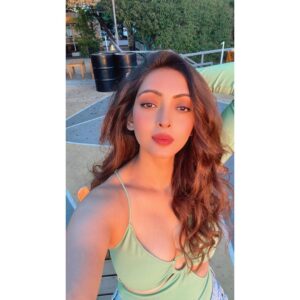 Pooja Salvi Instagram - Sunset vibes🌅
.
.
.
.
.
.
.
.
.
#kasturkey #kaş #turkey🇹🇷 #beachtown #awesomevibes #turkiye