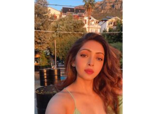 Pooja Salvi Instagram - Sunset vibes🌅 . . . . . . . . . #kasturkey #kaş #turkey🇹🇷 #beachtown #awesomevibes #turkiye