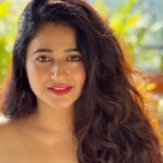 Poonam Bajwa Instagram – I like it when you smile …
But I love it when I am the reason 
~ a rai of light ❤️📸📸📸 @suneel1reddy