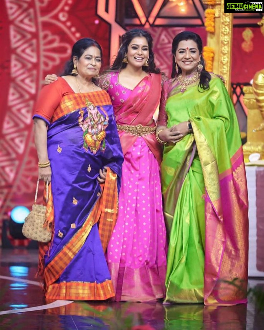 Actress Poornima Bhagyaraj HD Photos and Wallpapers September 2022