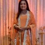 Poornima Bhagyaraj Instagram - At our 80’s reunion. Thank you for this beautiful outfit @rehanabasheerofficial . Just loved the fit and flowy feel of this dress. The perfect match of silver and orange jewellery totally enhanced this outfit by @sharanyabhagyaraj