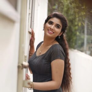 Pragya Nagra Instagram - Meet JAMMU in your nearest cinemas tomorrow 🔥🔥🔥🔥 Make way for the stress-free outing. #VaralaruMukkiyam from Tomorrow PC @stillsanbhu 🥰 Thanks for sharing this @sathishoffl ❤️ @supergoodfilms @actorjiiva #Santhoshrajan @kashmiraofficial @pragyanagra @aadhirai_soundararajan #KSRavikumar @shivashahra_official @tsk_actor @kali_rajkumar #chinnasamy @shaanrahman @sakthi_saravanan @srikanth_nb @vasukibhaskar @saregamatamil @donechannel1 @ctcmediaboy