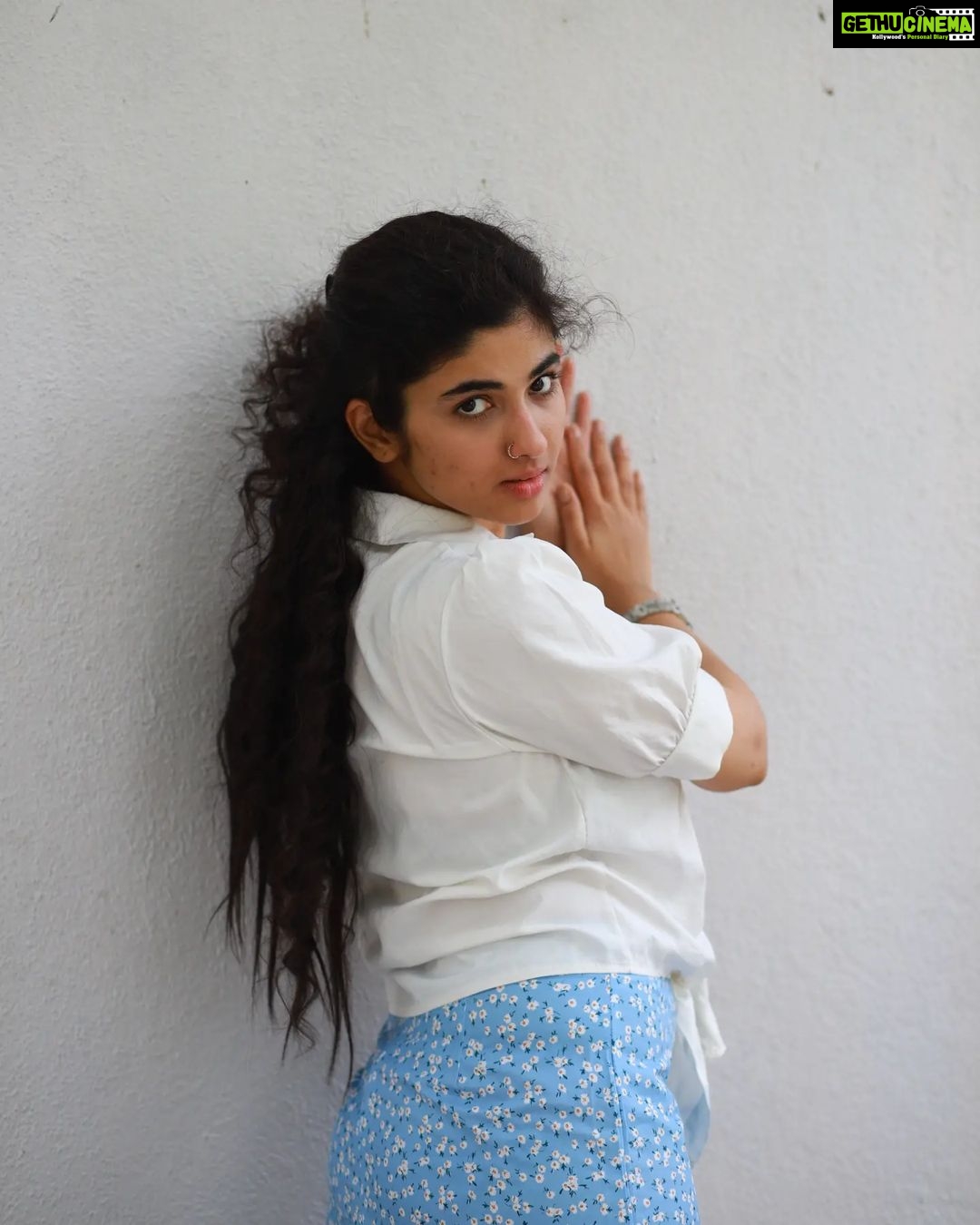 Pragya Nagra Instagram - PC @sat_narain ❤️ Team @shotsbyuv 🥰 #curlyhair #curly #fashion #fashionstyle #ootd #outfitoftheday #outfitideas #outfitinspiration #styleblogger #fashionblogger #fashionmodel #chennaimodels #chennai #chennaites #chennaifashionblogger #urbanic #urbanicsquad #trendingnow #viral #viralmemes #viralpost #chennai #chennaiblogger #chennaimemes #tamilmovie #tamilmoviescenes #tamilponnu #tamilmovies #tamilactress