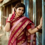 Pragya Nagra Instagram – Arali poo🌸🌺
Saree & blouse @studiovirupa ❤️
PC @harini_sarathy 🥰