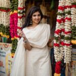 Pragya Nagra Instagram - Happy Independence Day Kurta+Dupatta set @studiovirupa ❤️ PC @harini_sarathy 🥰