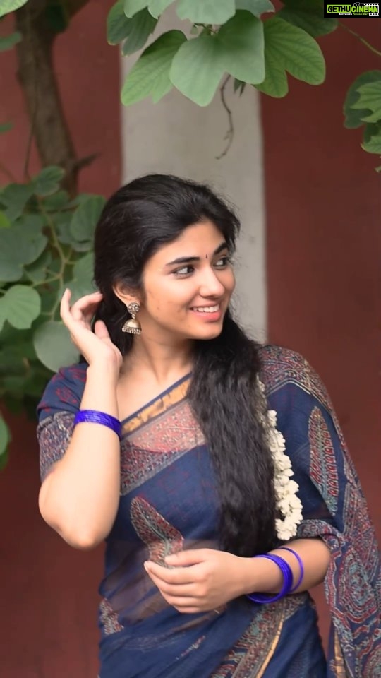 Pragya Nagra Instagram - நான் உனை நீங்க மாட்டேன் நீங்கினால் தூங்க மாட்டேன் சேர்ந்ததே நம் ஜீவனே Saree @labelpavishka VC @shotsbyuv Team @sat_narain @_im_khalid_ @kishorekumar5749 @andybrandyy