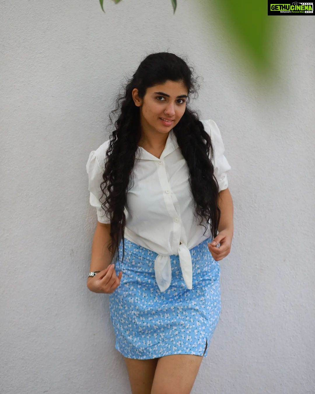 Pragya Nagra Instagram - PC @sat_narain ❤️ Team @shotsbyuv 🥰 #curlyhair #curly #fashion #fashionstyle #ootd #outfitoftheday #outfitideas #outfitinspiration #styleblogger #fashionblogger #fashionmodel #chennaimodels #chennai #chennaites #chennaifashionblogger #urbanic #urbanicsquad #trendingnow #viral #viralmemes #viralpost #chennai #chennaiblogger #chennaimemes #tamilmovie #tamilmoviescenes #tamilponnu #tamilmovies #tamilactress