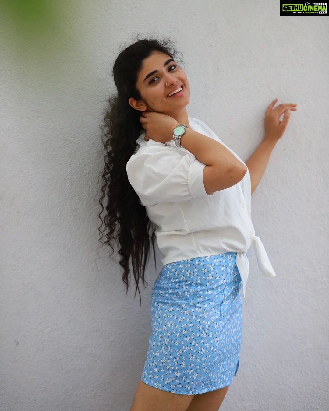 Pragya Nagra Instagram - PC @sat_narain ❤️ Team @shotsbyuv 🥰 #curlyhair #curly #fashion #fashionstyle #ootd #outfitoftheday #outfitideas #outfitinspiration #styleblogger #fashionblogger #fashionmodel #chennaimodels #chennai #chennaites #chennaifashionblogger #urbanic #urbanicsquad #trendingnow #viral #viralmemes #viralpost #chennai #chennaiblogger #chennaimemes #tamilmovie #tamilmoviescenes #tamilponnu #tamilmovies #tamilactress