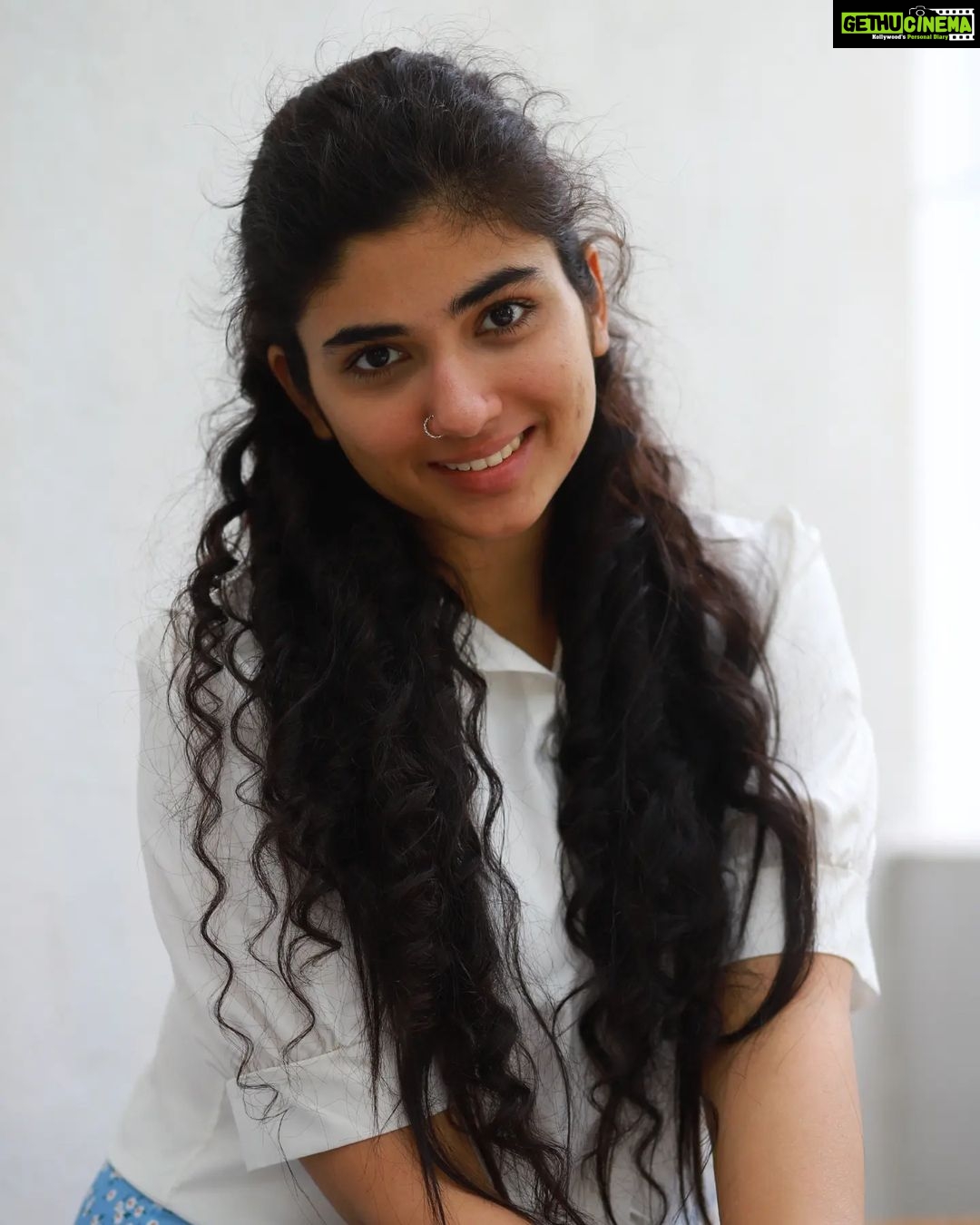 Pragya Nagra Instagram - PC @sat_narain ❤️ Team @shotsbyuv 🥰 #curlyhair #curly #fashion #fashionstyle #ootd #outfitoftheday #outfitideas #outfitinspiration #styleblogger #fashionblogger #fashionmodel #chennaimodels #chennai #chennaites #chennaifashionblogger #urbanic #urbanicsquad #trendingnow #viral #viralmemes #viralpost #chennai #chennaiblogger #chennaimemes #tamilmovie #tamilmoviescenes #tamilponnu #tamilmovies #tamilactress