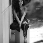 Pragya Nagra Instagram - My curly hair twin in a parallel universe PC @sat_narain ❤️ @shotsbyuv