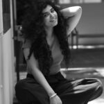 Pragya Nagra Instagram - My curly hair twin in a parallel universe PC @sat_narain ❤️ @shotsbyuv