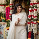Pragya Nagra Instagram - Happy Independence Day Kurta+Dupatta set @studiovirupa ❤️ PC @harini_sarathy 🥰