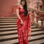 Pragya Nagra Instagram - PC @gowtham__rajendran 🥰 Saree @silks_hub 🌸 Styling @anchita_nagra ❤️ #vintage #vintagestyle #vintageaesthetic #vintagefashion #vintageclothing #sareelover #sareedraping #sareelove #saree #sareeblogger #sareeindia #sareeaddict #sareepact #sareeonline #sareeswag #chennai #chennaimodels #coimbatore #madurai #chennaigirls #chennaiblogger #ootd #fashionblogger #fashionmodel #models #chennaimodels #hyderabad #kerala #trending #instagood