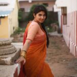 Pragya Nagra Instagram – 🌼
@sat_narain
@rahulravindran @mmshootography 
Stylist @niranjanisundar 
Saree & Blouse @studio_thari
Location courtesy @srivathsan_vijayaraghavan