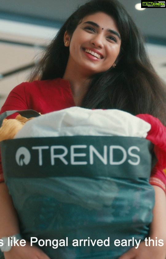 Pragya Nagra Instagram - When happiness overflows, it makes every day feel like a celebration! So grateful to have been a part of this wonderful Pongal story by @reliancetrends the only destination for an overjoyous shopping experience. #RelianceTrends #HappyPongal #PongalCelebration #GetThemTalking
