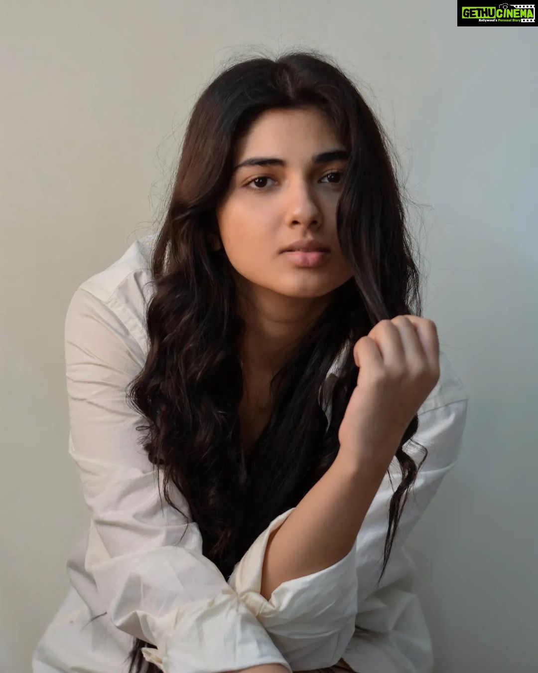 Pragya Nagra Instagram - You're the best @irst_photography 🌸 Styling @anchita_nagra
