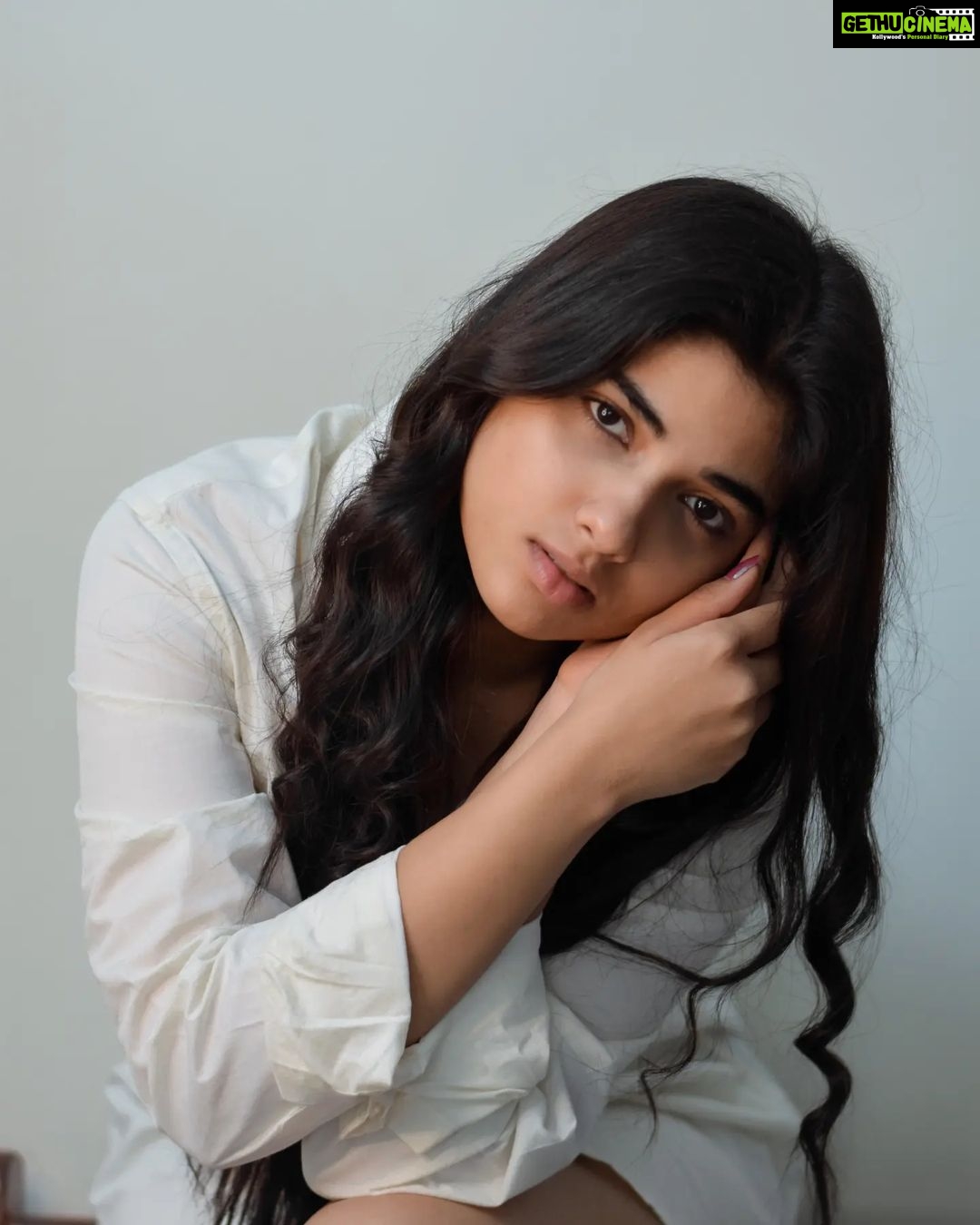 Pragya Nagra Instagram - You're the best @irst_photography 🌸 Styling @anchita_nagra