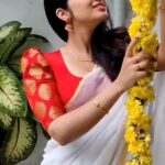 Pragya Nagra Instagram – Costumes – @ivalinmabia
Stylist – @priyaregan_mb
Photography – @camerasenthil
Makeup – @jiyamakeupartistry
Hair – @rakmakeupartistry
Shoot organised by @rrajeshananda

#onam #kerala #onamcelebration #happyonam #keralagram #malayali #mallu #keralatourism #onamspecial #keralasaree #malayalam #keralafood #keralagodsowncountry #keralam #kochi #keralaattraction #keralaphotography #onamsaree #godsowncountry #onamfestival #saree #onamvibes #keralagram #onamcollection #onamsadhya #onamdresscode #traditional