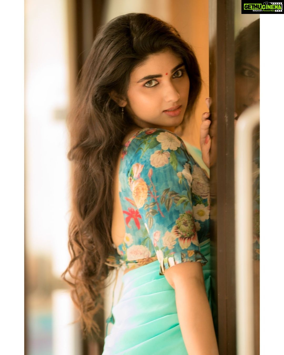 Pragya Nagra Instagram - Artist - @pragyanagra Costumes - @ivalinmabia Stylist - @priyaregan_mb Photography - @camerasenthil MUA - @imaikkaa_by_nivi Hair - @saisubha_hairstylist Shoot organised by @rrajeshananda