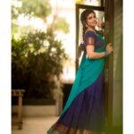 Pragya Nagra Instagram - Looking at 500k be like...😋❤🤩 Costumes - @ivalinmabia Stylist - @priyaregan_mb Photography - @camerasenthil Shoot organised by @rrajeshananda @pragyanagra #tamil #kollywood #cinema #actor #chennai #madras #tamilponnu #instagood #instadaily #love #style #traditional #fashion #follow #instagram #instalove #instamood #pragyanagra