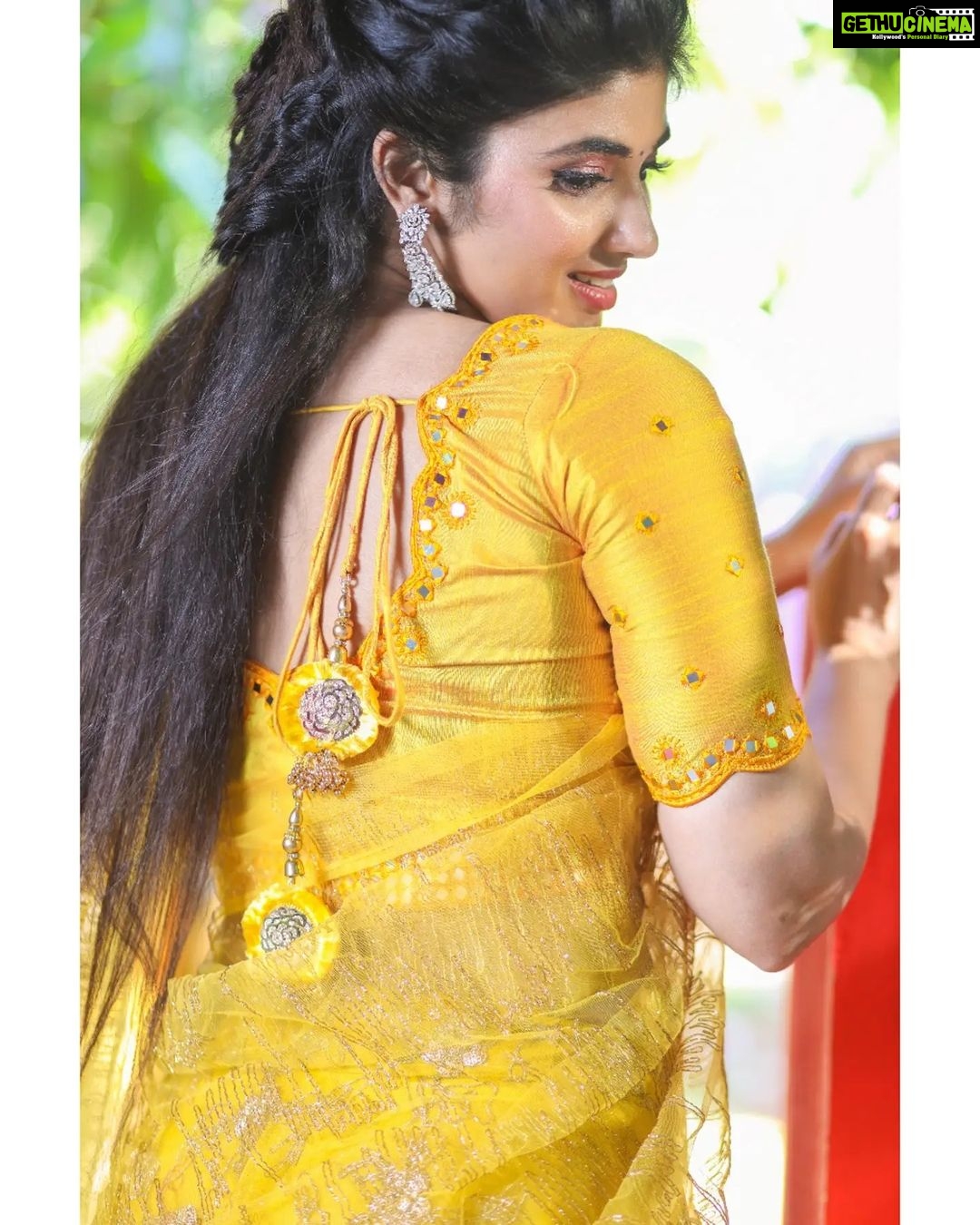 Pragya Nagra Instagram - Stealing the show in trendy yellow half saree from @vivarsha_fashion_couture Photography @studio.shades @parthibanravi @sahanaasanu Location @thesecretgardenshootingspot MUA @glossedbykavin Accessories @new_ideas_fashions The Secret Garden - Shooting Spot