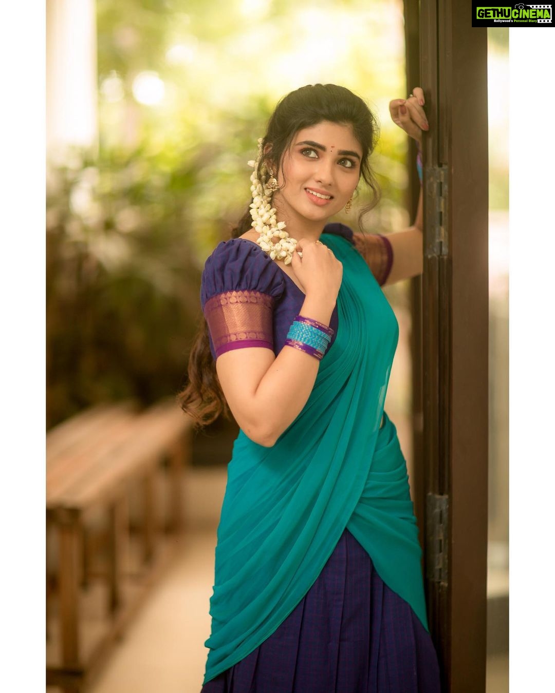 Pragya Nagra Instagram - Get ready to get your feed spammed! 😉😋 Costumes - @ivalinmabia Stylist - @priyaregan_mb Photography - @camerasenthil Hair - @saisubha_hairstylist Make up - @imaikkaa_by_nivi Shoot organised by @rrajeshananda