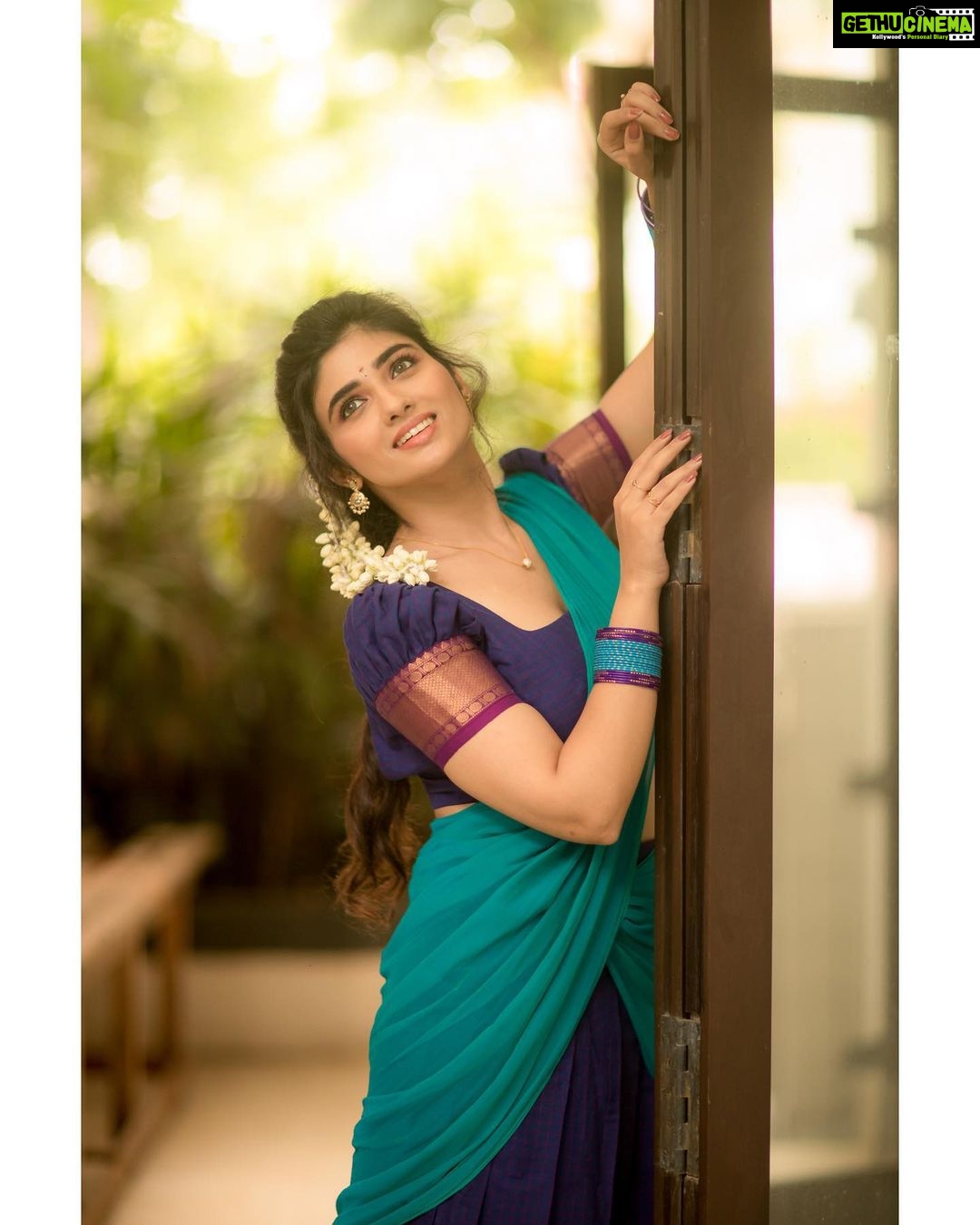 Pragya Nagra Instagram - Get ready to get your feed spammed! 😉😋 Costumes - @ivalinmabia Stylist - @priyaregan_mb Photography - @camerasenthil Hair - @saisubha_hairstylist Make up - @imaikkaa_by_nivi Shoot organised by @rrajeshananda