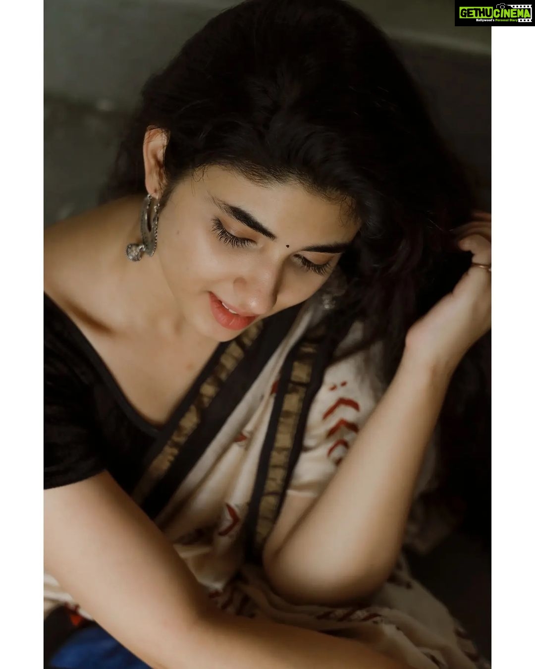 Pragya Nagra Instagram - Natural is best!🥰❤ @thatmadraskaran