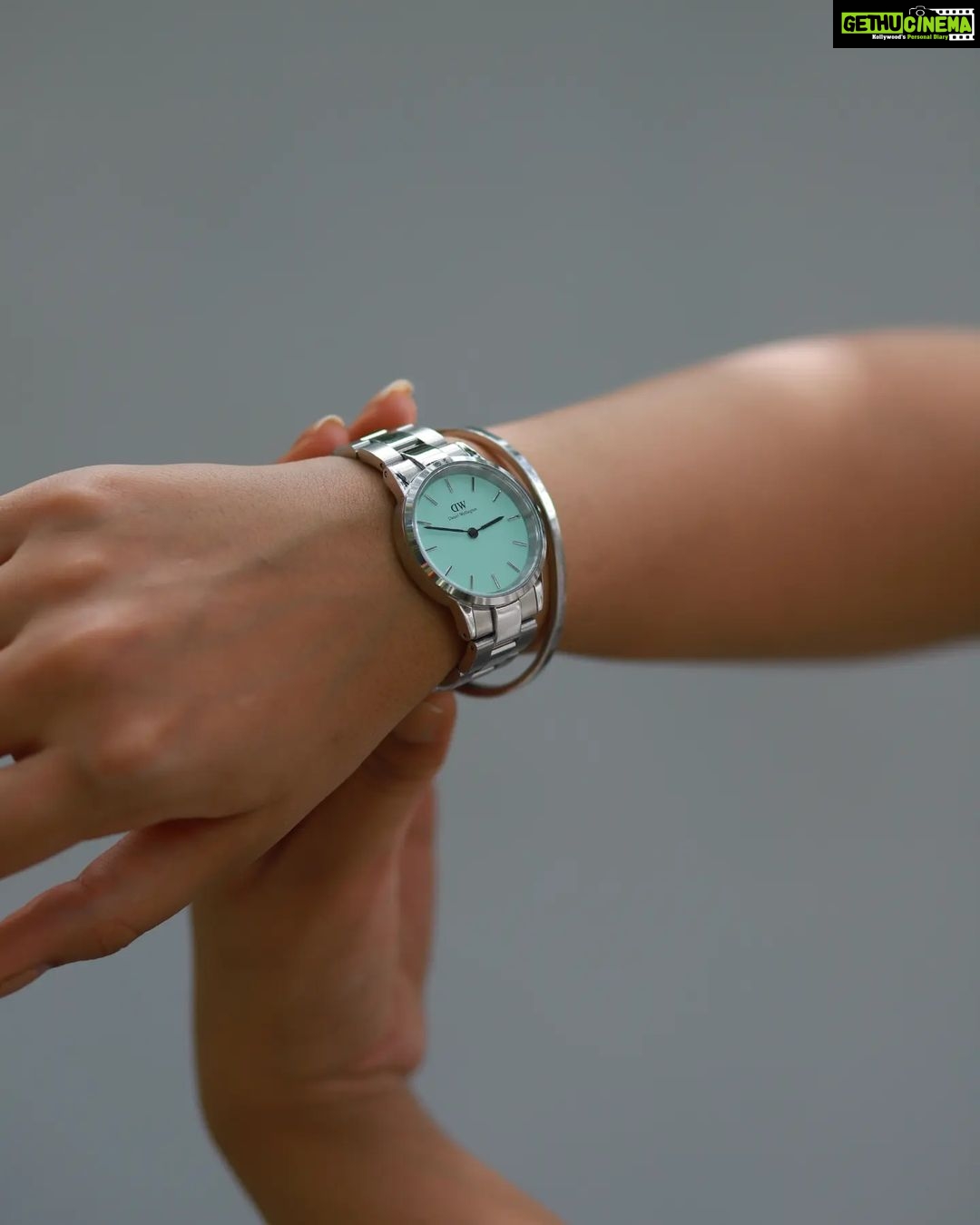 Pragya Nagra Instagram - That time of the year again! 🤩 @danielwellington is bringing us some amazing deals, head to their website to get up to 50% off on products with an additional 15% off when you use my code ‘PRAGYADW’. #ad #dwindia #danielwellington