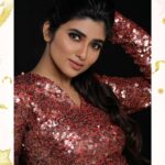 Pragya Nagra Instagram - HAPPY NEW YEAR 2021!✨ May this year bring lots of happiness and prosperity to one and all! Beginning this year with high hopes, and wishes for a better year!🥰❤ @pragyanagra On lens @arjclickz Styled by @indu_ig Assisted by @sushma_ayyapan Outfit @templeneedlenthread Mua @zai.makeover.studio Hairstyle @kowshi_mua Location @thisvibrantpentagon