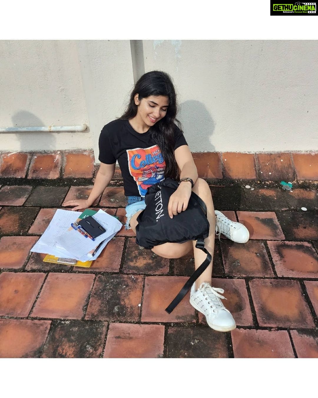Pragya Nagra Instagram - "BACK TO COLLEGE!!" @adipoli.in Super comfortable and highly stylish Customized T-shirts from @adipoli.in 🥰❤ Order yours from their existing prints or get your customized print ordered from them with great quality T-shirts and high quality prints!!❤ They also have newly launched HOODIES available to be customized to your liking!!
