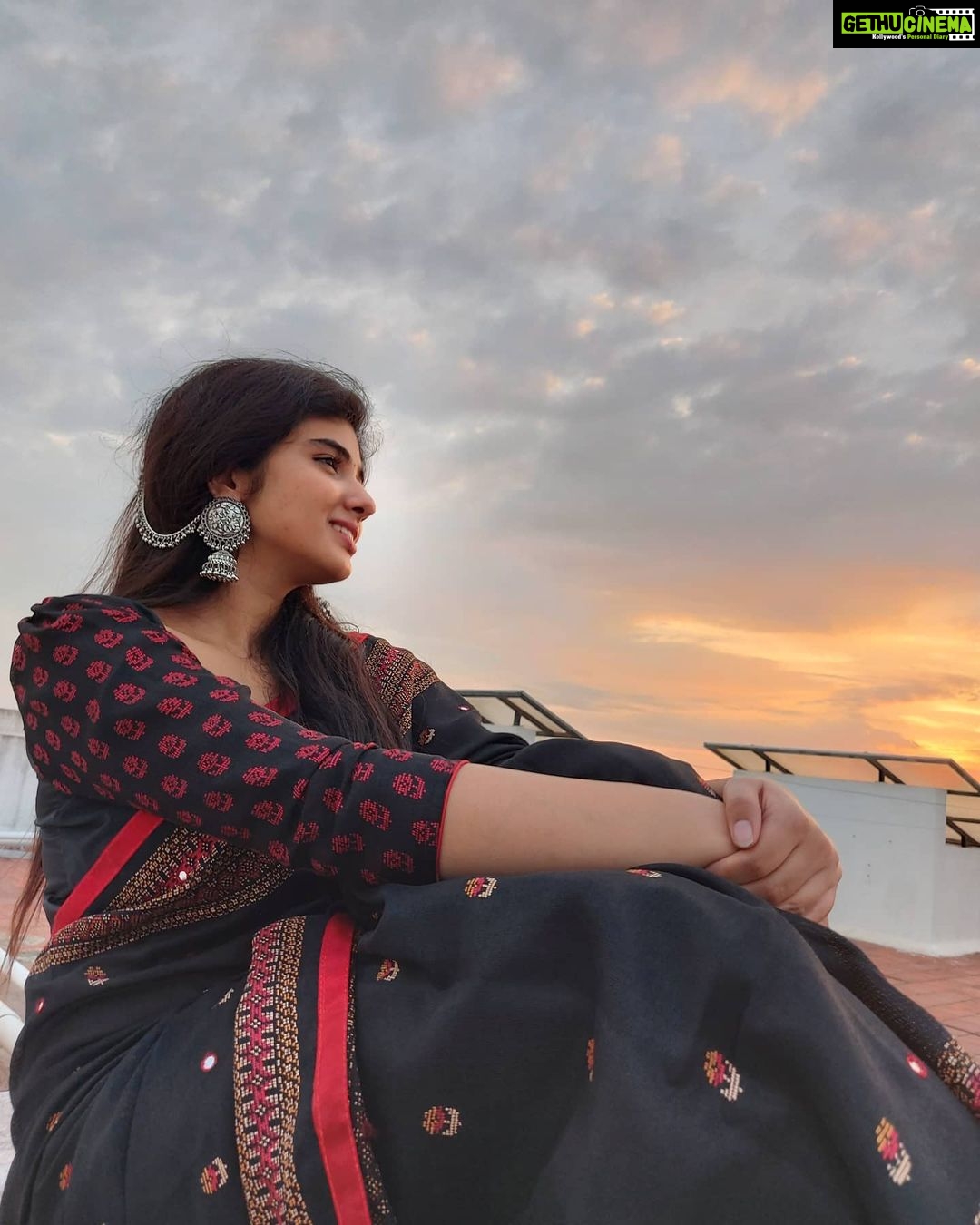 Pragya Nagra Instagram - Saree from @darice_trendz 🥰❤ Jewelry from @beauty_cosmeticsstudio 🥰❤ @pragyanagra #tamil #kollywood #cinema #actor #chennai #madras #tamilponnu #instagood #instadaily #love #style #traditional #fashion #follow #instagram #instalove #instamood #pragyanagra