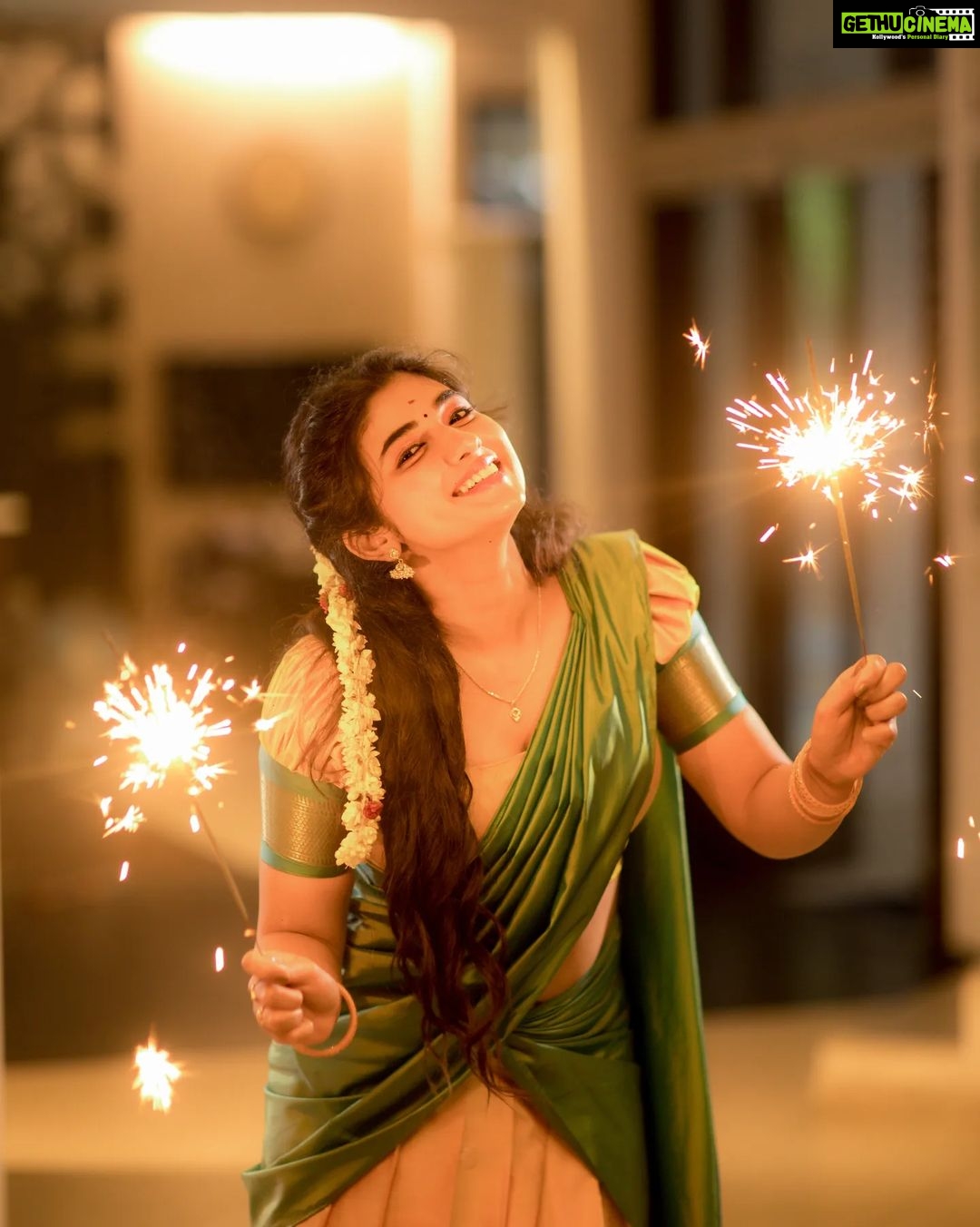 Pragya Nagra Instagram - Happy Diwali!🪔 Artist - @pragyanagra Costumes - @ivalinmabia Photography - @camerasenthil Shoot organized by @rrajeshananda #Diwali #diwali2022 #deepavali #indianfestival #festivevibes #celebration #diya #diwalihampers #diwalicelebration #rangoli #festive #diwaliparty #diwalioutfit #happydiwali #diwalidecorations #diwalivibes #EthnicWear #diwalicelebrations #diwaligifts #Diwalispecial #diwalihampers #diwalidecor #diwalirangoli #diwalicelebration