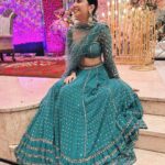 Prajakta Koli Instagram - Ajj jaan ni main jaan tenu dena.😌 … Styled by @sakshi312 … Outfit - @vvanivats Jewellery - @khannajewellerskj
