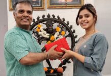 Pranati Rai Prakash Instagram - I am so glad to welcome, @pranati_rai_prakash my newest multi talented student who is a model, an actor starring in various web series like Cartel, Mannphodganj ki binny amongst others. Your passion towards learning new art forms is surely commendable. My blessings are always with you, keep shining 🌟 Nateshwar Nritya Kala Mandir - Kathak Institute of Late Natraj Gopi Krishna