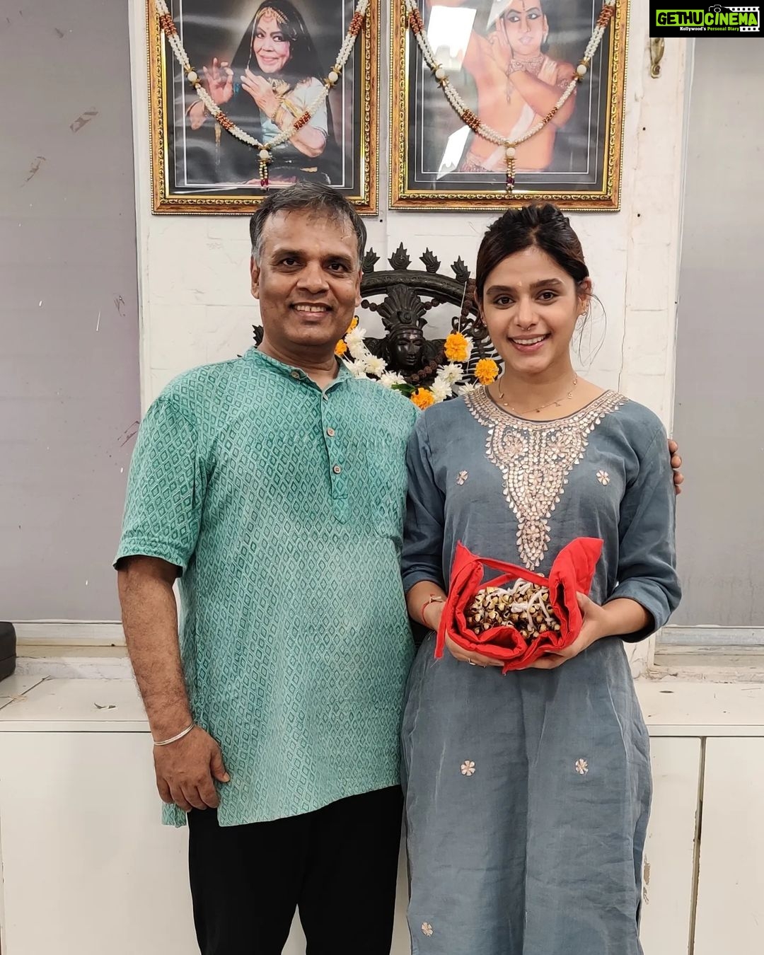 Pranati Rai Prakash Instagram - I am so glad to welcome, @pranati_rai_prakash my newest multi talented student who is a model, an actor starring in various web series like Cartel, Mannphodganj ki binny amongst others. Your passion towards learning new art forms is surely commendable. My blessings are always with you, keep shining π Nateshwar Nritya Kala Mandir - Kathak Institute of Late Natraj Gopi Krishna