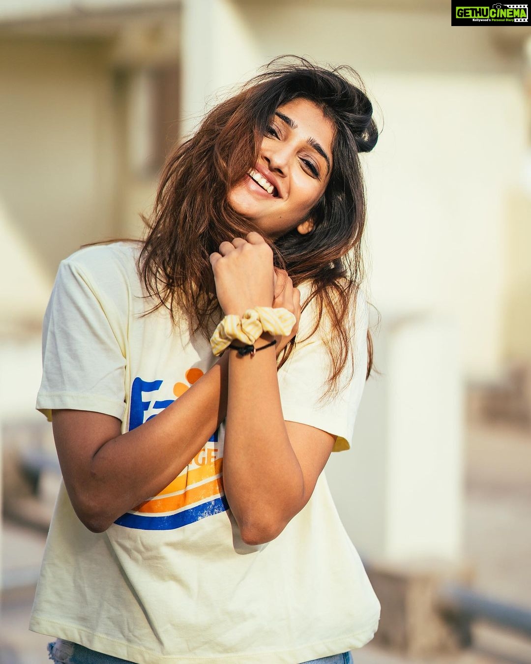 Priya Vadlamani Instagram - Some sunny pictures for the gloomy weather out there💩 📸 @the_pixel_farmer