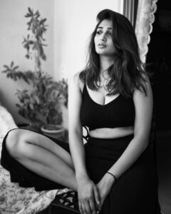 Priya Vadlamani Instagram - 1st or 2nd ??

📸 @the_pixel_farmer