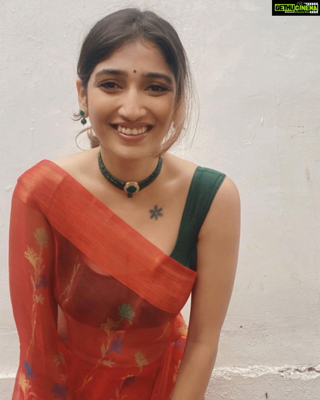 Priya Vadlamani Instagram - Today I decided to look like a tomato 🍅🐸 . . . . 📸 @catastrophee28