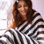 Priya Vadlamani Instagram - Just a teeny bit obsessed with these… Last from this lot 🐸🐣 📸 @kalyanyasaswi 🌻