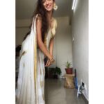 Priya Vadlamani Instagram - Some more from gannu tata’s celebration✨ . . . #mandatorymirrorselfie #ganaptibappamorya